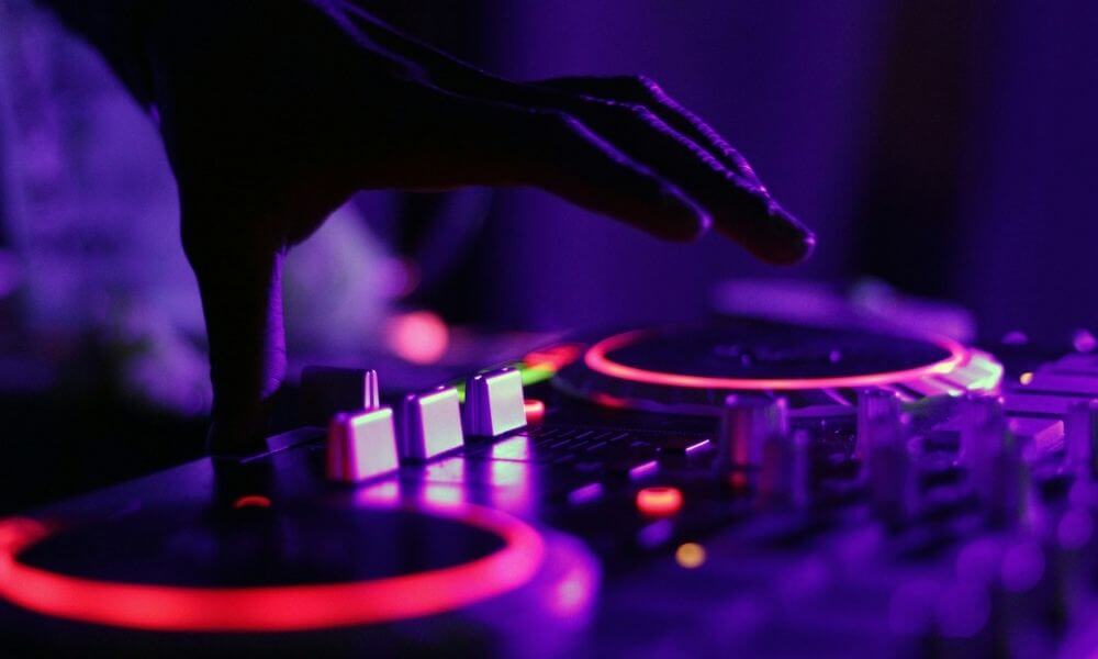 Clubs in Hanoi